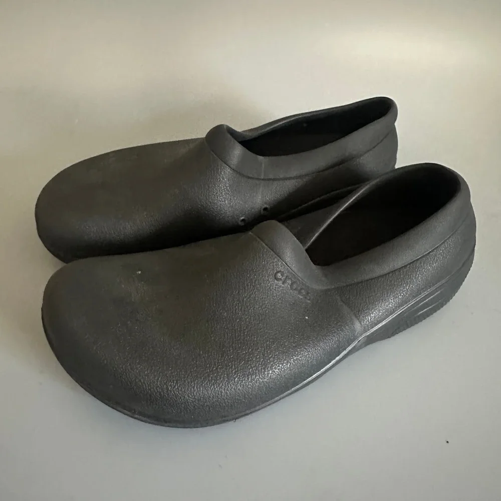 Crocs On-The-Job Work Clogs Black Slip On Shoes Mens 7 Womens 9 10075